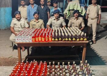 139.200 लीटर नेपाली शराब के साथ पांच तस्कर गिरफ्तार