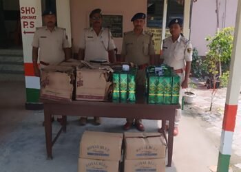 🚨 जोकीहाट पुलिस की बड़ी कार्रवाई , 158.34 लीटर विदेशी शराब के साथ कार जब्त
