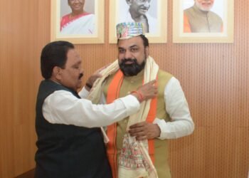 सीमांचल के विकास को लेकर मुख्यमंत्री से मिले सांसद प्रदीप कुमार सिंह