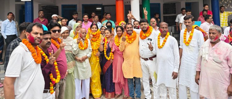 अररिया नगर परिषद: स्थाई सशक्त समिति के तीन सदस्यों का चुनाव निर्विरोध संपन्न, पार्षदों ने दिया गंगा-जमुनी तहजीब का संदेश